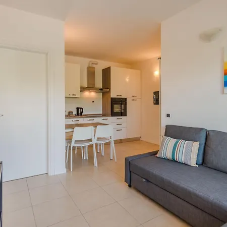Sole E Fiori By Interhome Appartement Domaso
